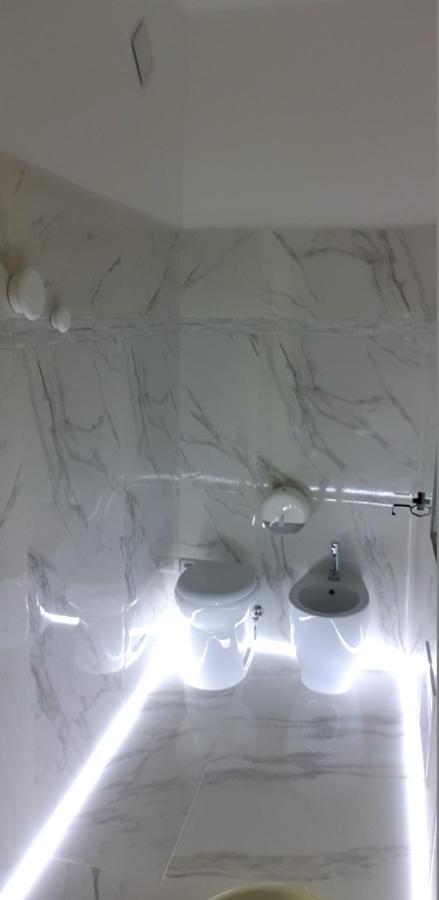 Dame Crotone Bed & Breakfast Bagian luar foto