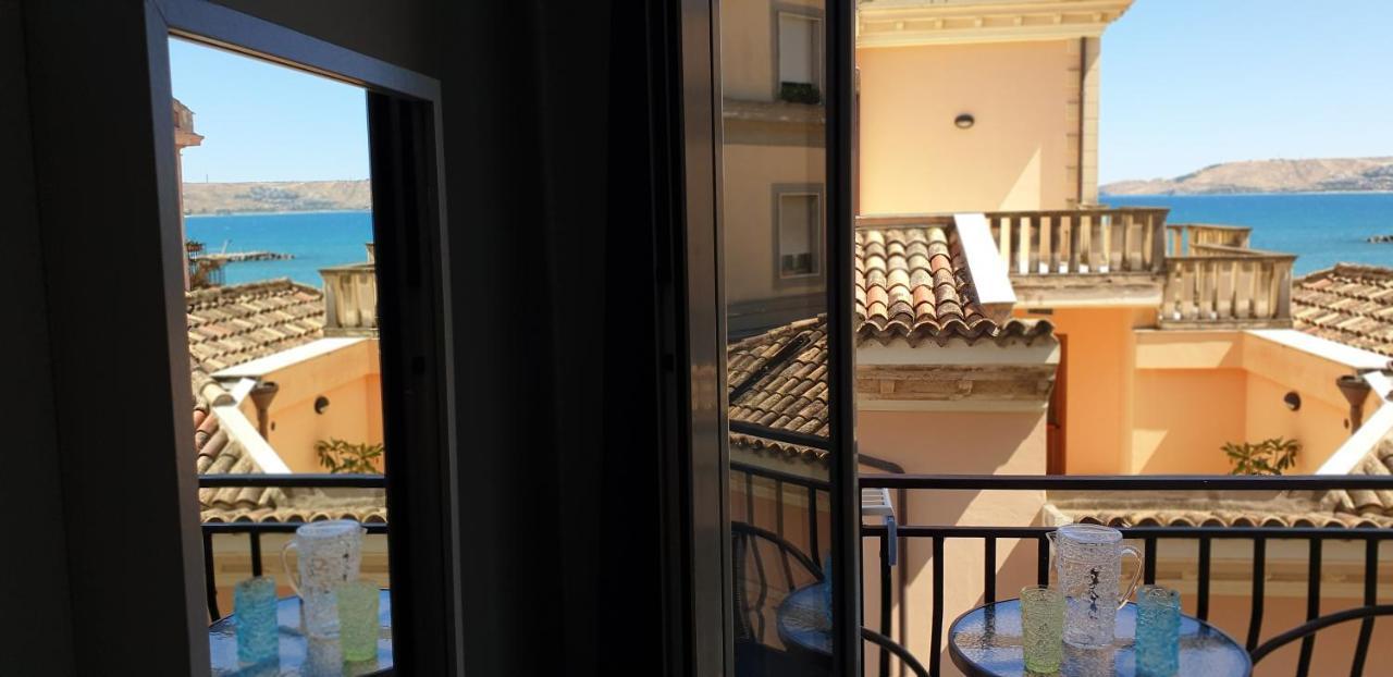 Dame Crotone Bed & Breakfast Bagian luar foto