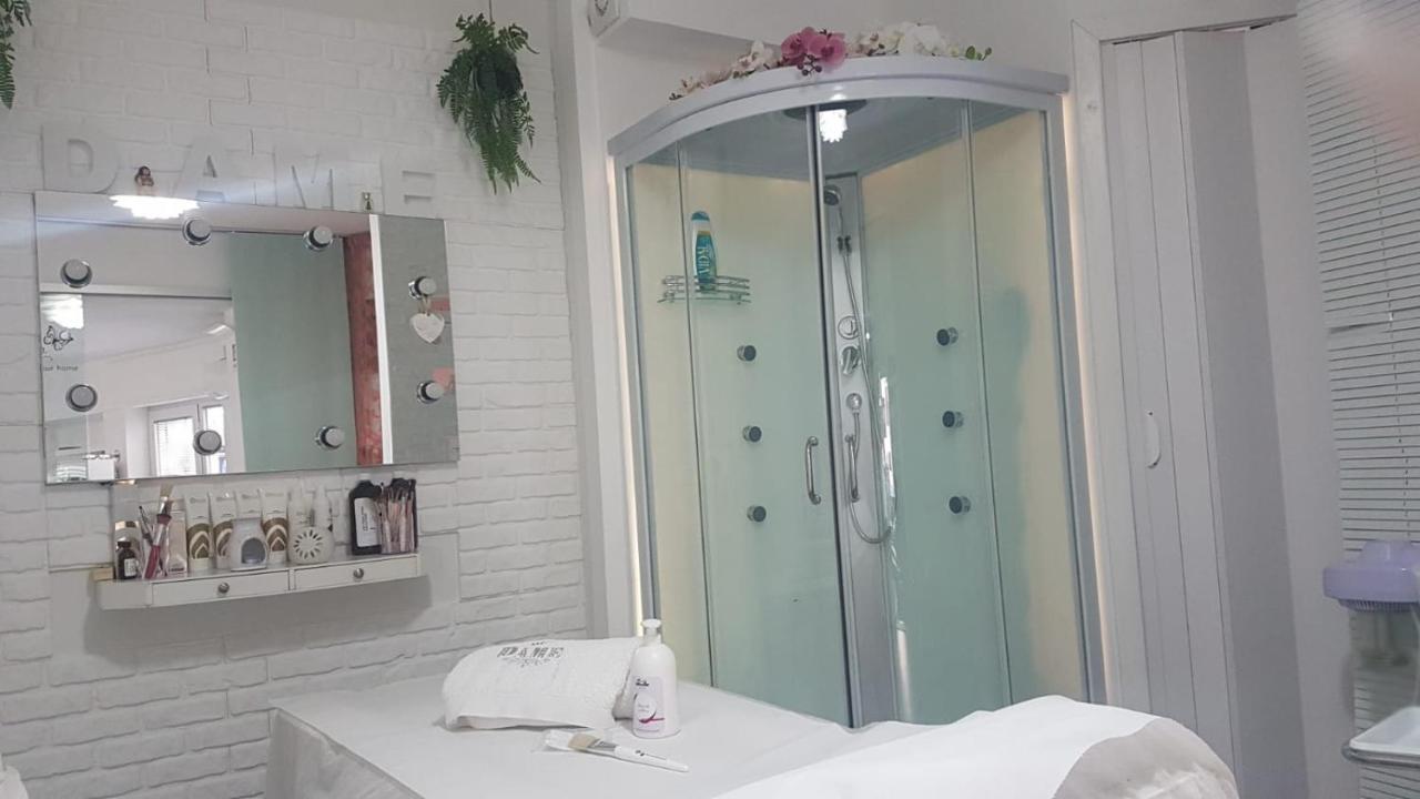 Dame Crotone Bed & Breakfast Bagian luar foto